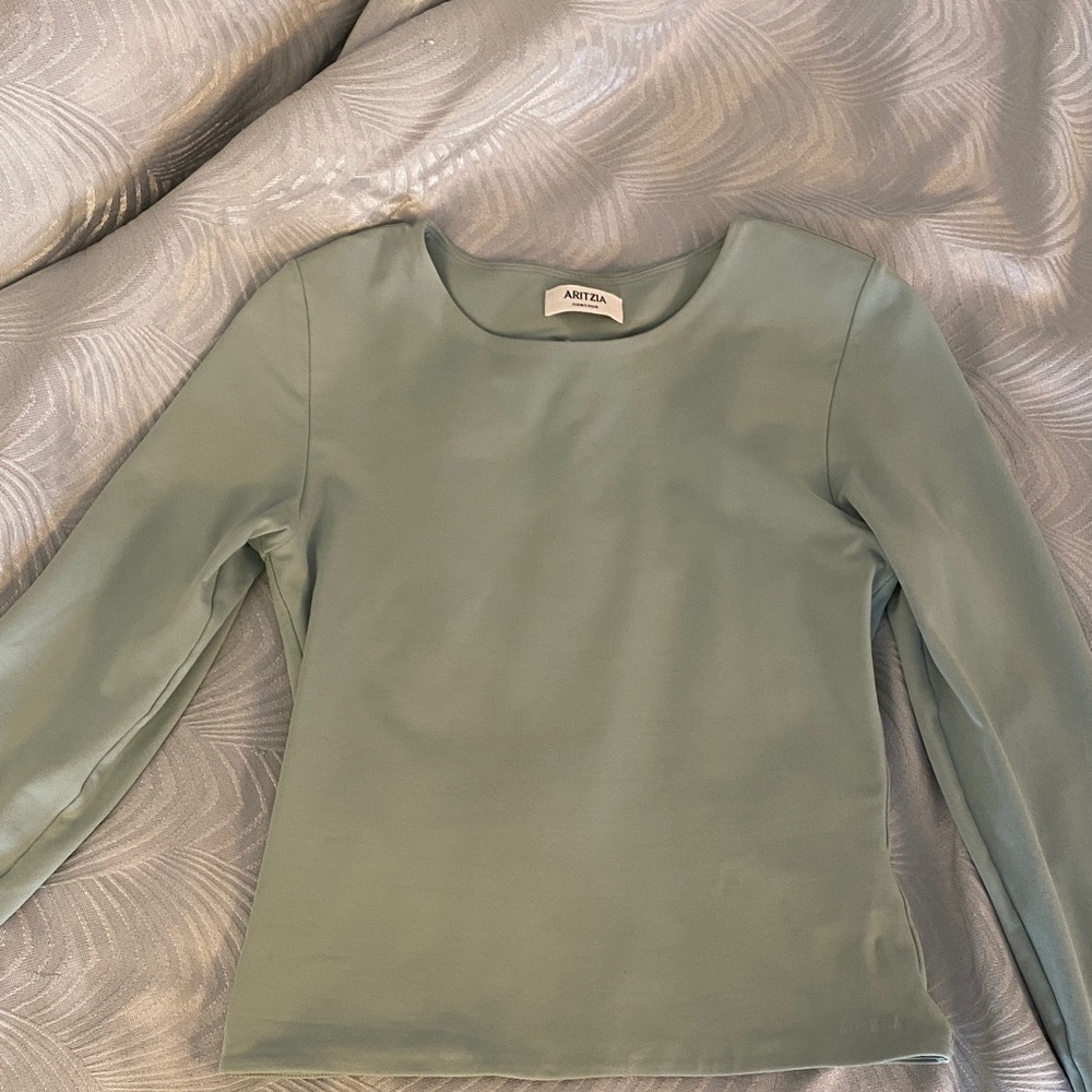 Aritzia Seafoam contour top